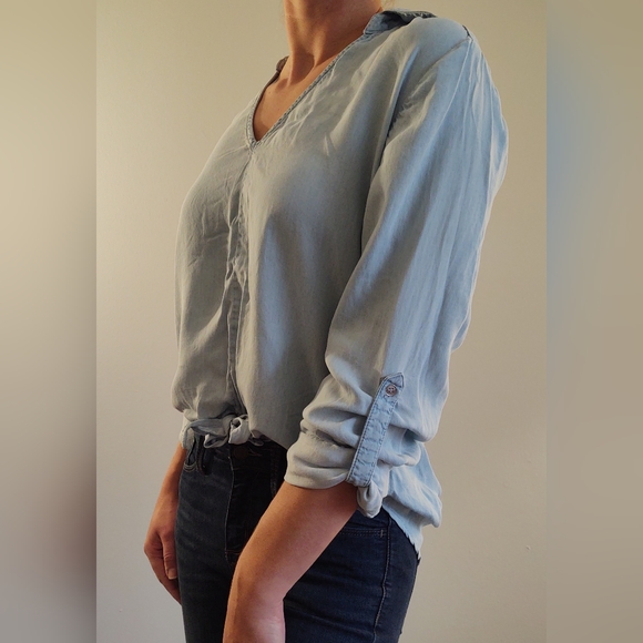 Soho Soft Chambray Baby Blue Shirt Front Tie - Picture 4 of 7